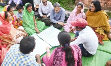 आदि कर्मयोगी अभियान के राज्य नोडल अधिकारी एम. राज मुरूगन कबीरधाम के ग्रामीणों से किया सीधा संवाद