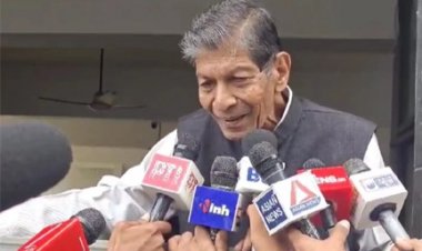 पूर्व गृहमंत्री ननकीराम कंवर को पुलिस ने घेराबंदी कर रोका