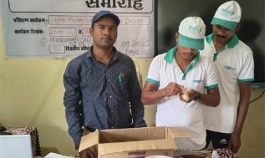 आत्मसमर्पित माओवादियों ने थामी तरक्की की डोर : बीजापुर के 32 पूर्व माओवादियों ने सीखा कुक्कुटपालन और बकरीपालन का गुर