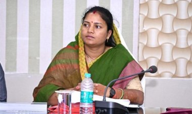 जनसेवा ही हमारा संकल्प - मंत्री लक्ष्मी राजवाड़े ने जनदर्शन में सुनी जनता की समस्याएँ, त्वरित निराकरण के दिए निर्देश