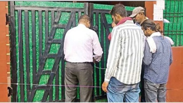 मकान में चल रहा ओयो होटल सील