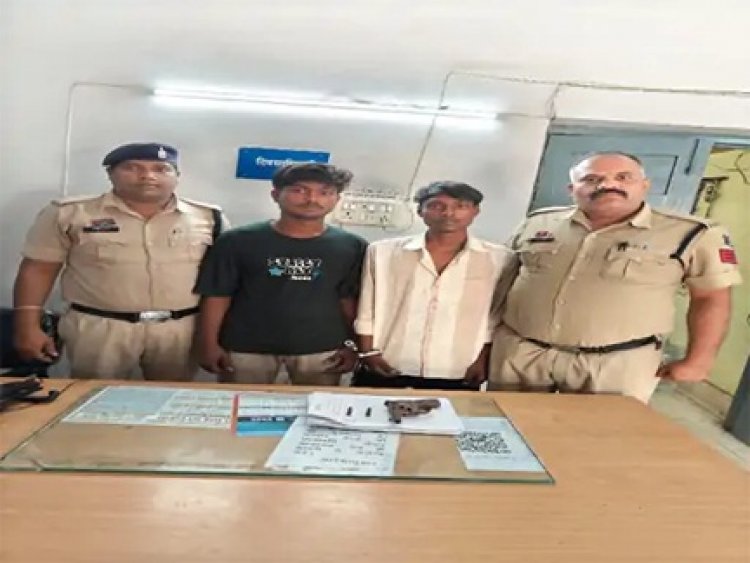 सिविल लाइन थाना क्षेत्र में रिवाल्वर-जिंदा कारतूस के साथ 2 गिरफ्तार