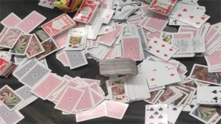 मैरिज हाल में चल रहे जुए के फड़ में 14 गिरफ्तार