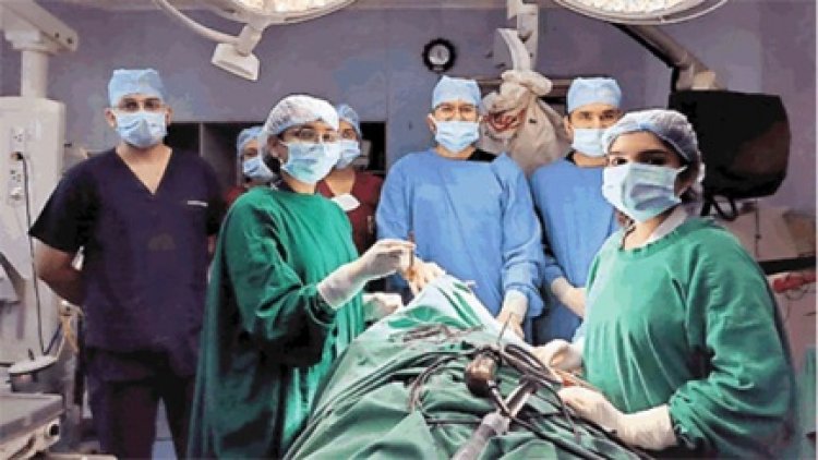 डॉक्टरों ने किया सफल ऑपरेशन