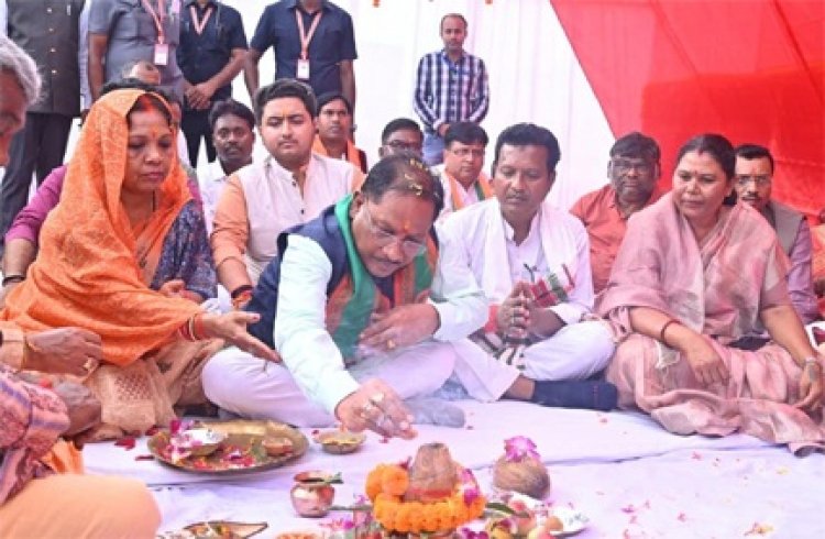 मुख्यमंत्री विष्णुदेव साय ने जशपुर जिले के फरसाबहार में 40.89 करोड़ के 13 कार्यों का किया लोकार्पण एवं भूमिपूजन