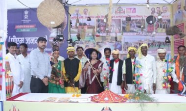 छत्तीसगढ़ राज्योत्सव 2025 : खादी एवं ग्रामोद्योग बोर्ड के अध्यक्ष राकेश पांडेय के मुख्य आतिथ्य में तीन दिवसीय जिला स्तरीय राज्योत्सव का भव्य आयोजन