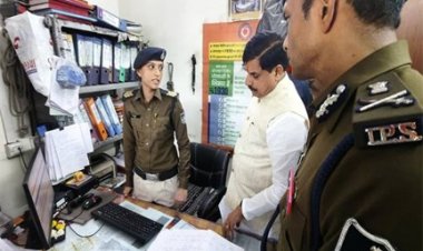 मुख्यमंत्री डॉ. यादव ने एमजी रोड़ थाने का किया औचक निरीक्षण