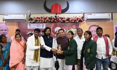 भगवान बिरसा मुंडा की 150वीं जयंती पर महासमुंद में जनजातीय गौरव दिवस का भव्य आयोजन