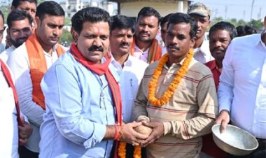 उपमुख्यमंत्री विजय शर्मा ने महराजपुर से धान खरीदी का किया शुभारंभ