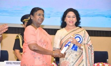 राष्ट्रपति ने बालोद जिला कलेक्टर को किया सम्मानित