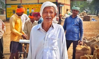 धान विक्रय में हुई सुगमता से प्रसन्नचित है बुजुर्ग किसान कोल्हु राम साहू