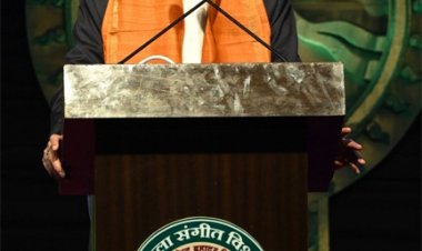 राज्यपाल रमेन डेका खैरागढ़ महोत्सव के समापन समारोह में हुए शामिल