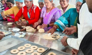 एनआईएफटीईएम ने दिया मोटे अनाज से बेकरी उत्पाद निर्माण का जशपुर में प्रशिक्षण