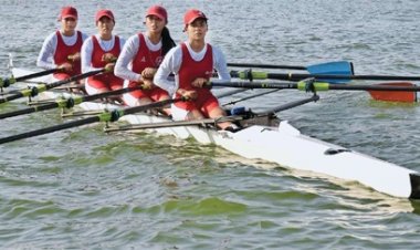 रोइंग चैंपिय‍नशिप, बड़े तालाब में लहरों पर खिलाड़ी दिखा रहे हैं अपना कौशल