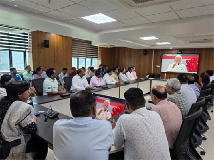 राष्ट्रगीत के 150 वर्ष : वंदे मातरम् के 150 वर्ष पूर्ण होने पर पूरे देश के साथ संचालनालय स्वास्थ्य में भी गूंजा राष्ट्रगीत