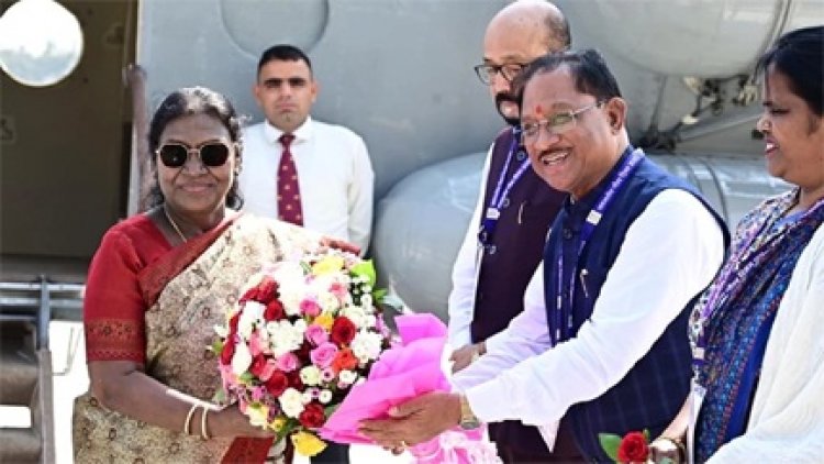 राष्ट्रपति द्रौपदी मुर्मु सरगुजा में जनजातीय गौरव दिवस समारोह में हुईं शामिल