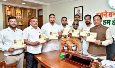 मुख्यमंत्री विष्णुदेव साय ने रामकथा पोस्टर एवं कैलेंडर का किया विमोचन