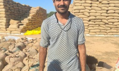 किसान शोभित राम ने बेचा 18 क्विंटल धान प्राप्त राशि से घर बनान में उपयोग