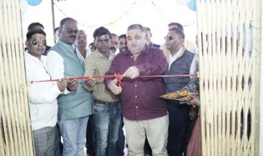 कैबिनेट मंत्री राजेश अग्रवाल ने गुमगरा खुर्द पीएचसी के नए भवन का किया लोकार्पण, ग्रामीणों को बेहतर रात्रिकालीन सेवाओं का दिया भरोसा