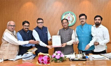 मुख्यमंत्री से CAIT प्रतिनिधियों की सौजन्य मुलाकात, स्वदेशी संकल्प यात्रा में शामिल होने का दिया आमंत्रण