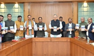 विधानसभा परिसर में यात्रा वृत्तान्त “मेरी नज़र से अरुणाचल प्रदेश” का विमोचन