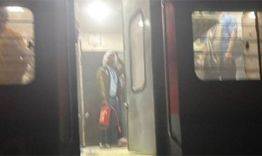 आजाद हिंद एक्सप्रेस में आग लगने से मचा हड़कंप, चेन पुलिंग कर रोकी ट्रेन