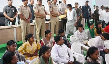 तेलंगाना पुलिस के सामने 41 माओवादियों का आत्मसमर्पण