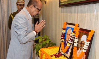 राज्यपाल ने पूर्व प्रधानमंत्री वाजपेयी और पंडित मदनमोहन मालवीय के जन्मदिन के अवसर पर उन्हें नमन किया