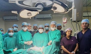 छाती के दुर्लभ कैंसर का सफल ऑपरेशन, अम्बेडकर अस्पताल रायपुर में बची मरीज की जान