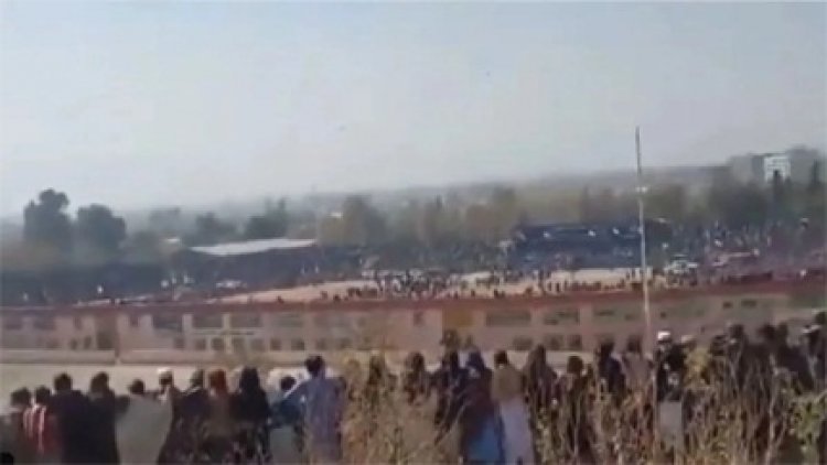 अफगानिस्तान में 80 हजार लोगों के सामने दोषी को मिली मौत की सजा, 13 साल के बच्चे ने लिया परिवार का बदला