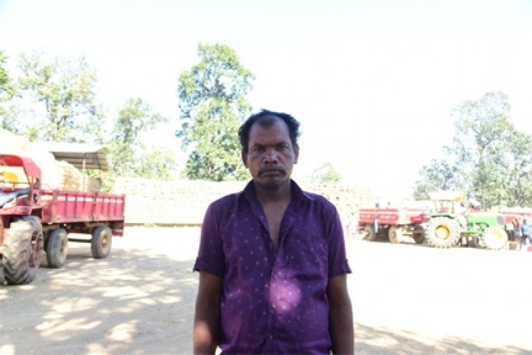 धान खरीदी केंद्र बम्हनी की व्यवस्था से संतुष्ट दिखे : किसान दिलीप कुमार नेताम