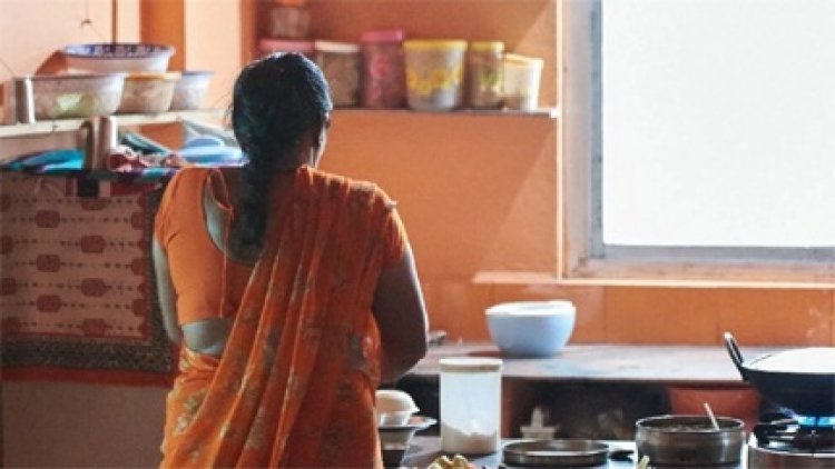 सुकमा के सीएमएचओ पर महिला कर्मचारी के सनसनीखेज इल्‍ज़ाम