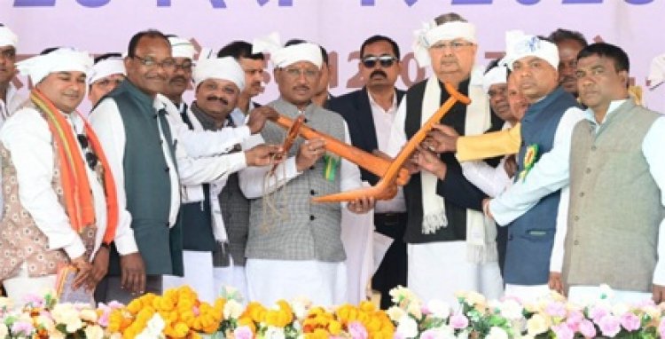 जनजातीय गौरव की स्वर्णिम विरासत: मुख्यमंत्री साय ने किया गैंदसिंह नायक की प्रतिमा का अनावरण