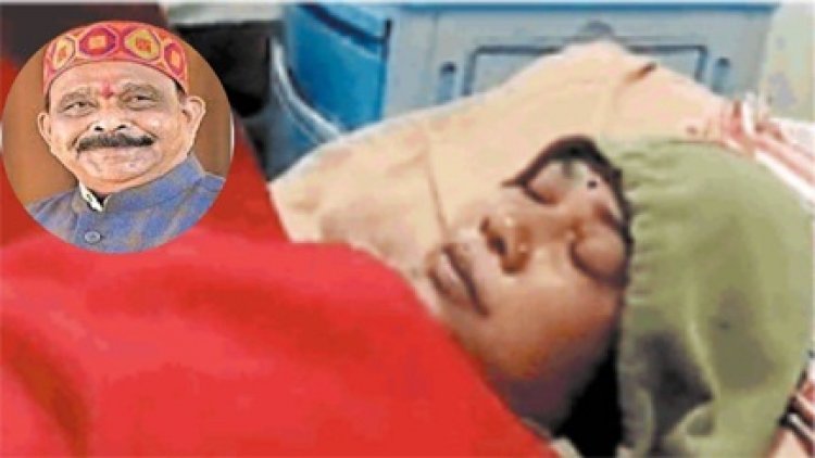 बस्तर के कांग्रेस विधायक की पत्नी ने धारदार औजार से खुदको किया लहूलुहान