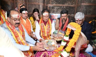 नववर्ष पर मुख्यमंत्री  विष्णुदेव साय व केंद्रीय पर्यटन मंत्री ने भोरमदेव मंदिर में की पूजा-अर्चना