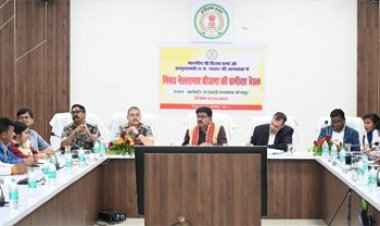 नए ऊर्जा और नई रणनीति के साथ बीजापुर के विकास में जुटें अधिकारी - उपमुख्यमंत्री विजय शर्मा