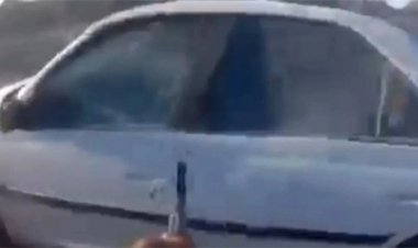 ईरान में गृहयुद्ध! पुलिसकर्मी को दिनदहाड़े दी खौफनाक मौत