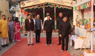 77वें गणतंत्र दिवस पर मुख्य निर्वाचन पदाधिकारी यशवंत कुमार ने फहराया राष्ट्रीय ध्वज