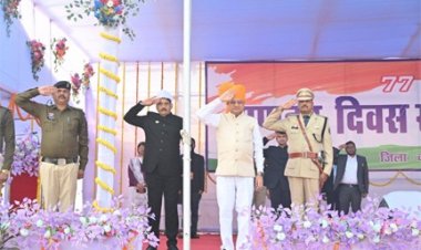 कबीरधाम में उत्साह और उमंग के साथ मनाया गया 77 वां गणतंत्र दिवस