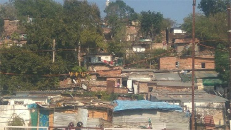 धारावी झुग्गी-बस्ती के पुनर्निर्माण मॉडल को अब राजधानी में लागू किया जाएगा