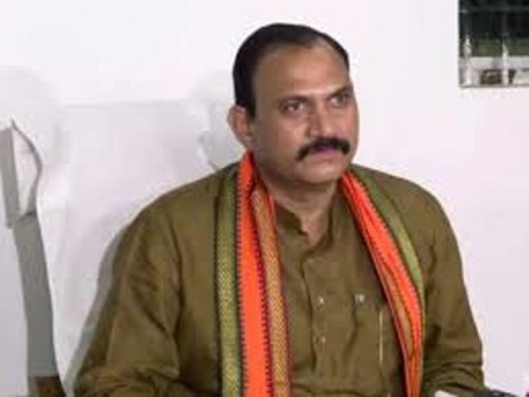 बलौदाबाजार इस्पात संयंत्र हादसा: स्वास्थ्य मंत्री श्याम बिहारी जायसवाल ने जताया गहरा शोक, घायलों के बेहतर इलाज के दिए निर्देश