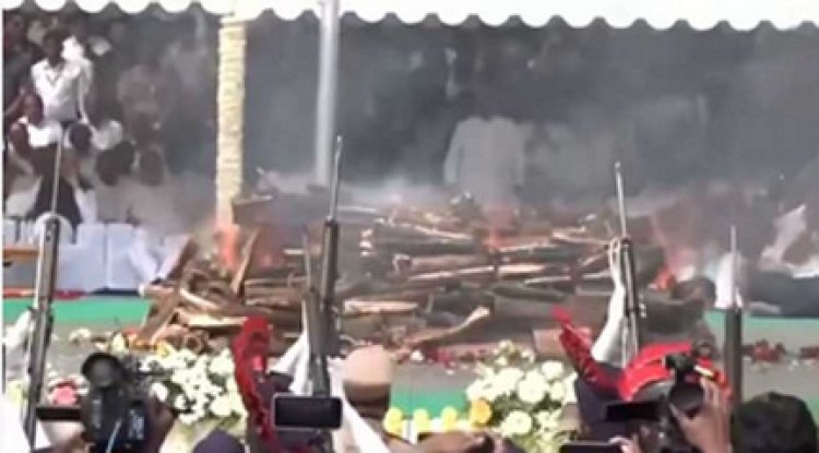 अजित पवार का राजकीय सम्मान के साथ अंतिम संस्कार संपन्न