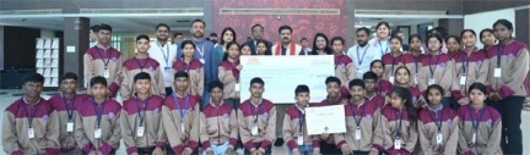 दिल्ली में आयोजित मॉडल यूथ ग्राम सभा में कोसमगुड़ा एकलव्य विद्यालय के युवाओं को मिला प्रथम पुरस्कार