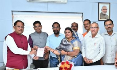 मुख्यमंत्री साय से छत्तीसगढ़ मनवा कुर्मी क्षत्रिय समाज के प्रतिनिधिमंडल ने की सौजन्य मुलाकात, 80 वॉ महा- अधिवेशन का दिया न्यौता