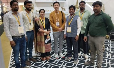 आईएचजीएफ फेयर 2026 में छत्तीसगढ़ी शिल्प की गूंज, कोंडागांव के कलाकारों ने बिखेरा हुनर का जादू