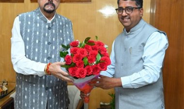 राज्यपाल डेका से कुलपतियों ने भेंट की