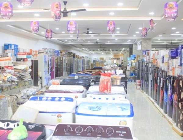 दिव्यांग सशक्तिकरण की मिसाल: शासन की स्वरोजगार योजना से  हेमंत साहू बने आत्मनिर्भर