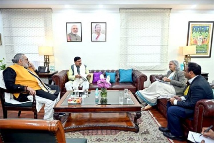 मुख्यमंत्री डॉ. यादव ने नई दिल्ली में केन्द्रीय वस्त्र मंत्री गिरिराज सिंह से की मुलाकात