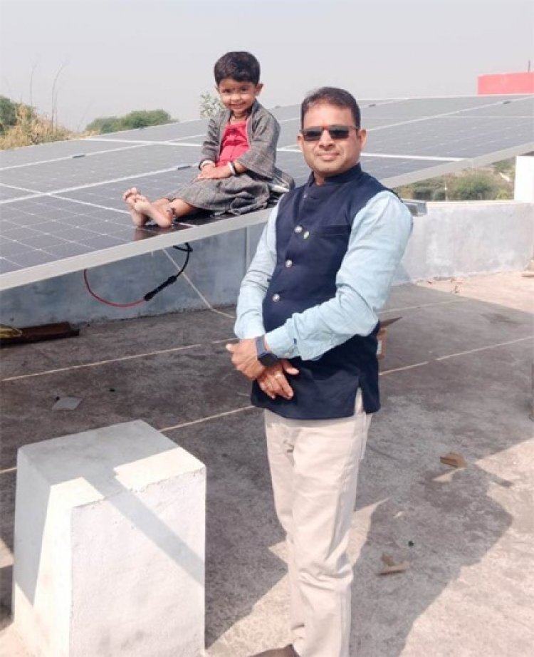 प्रधानमंत्री सूर्यघर मुफ्त बिजली योजना से रोशन हुआ मनोज साहू का घर