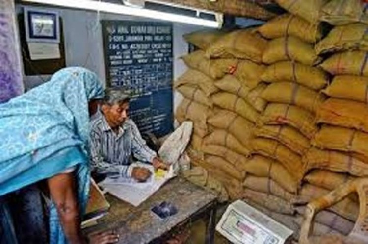 रायपुर जिले के दो उचित मूल्य दुकानों में अनियमितता पर हुई वसूली की कार्यवाही